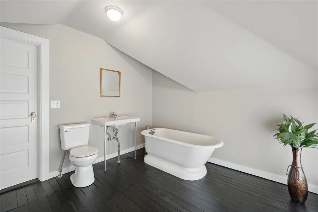 Photo of 78 Randolph St