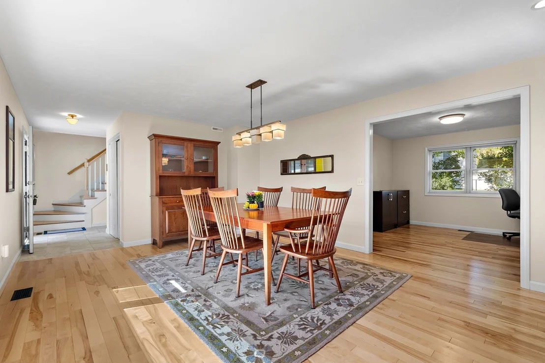 Photo of 10 Trevor Ln