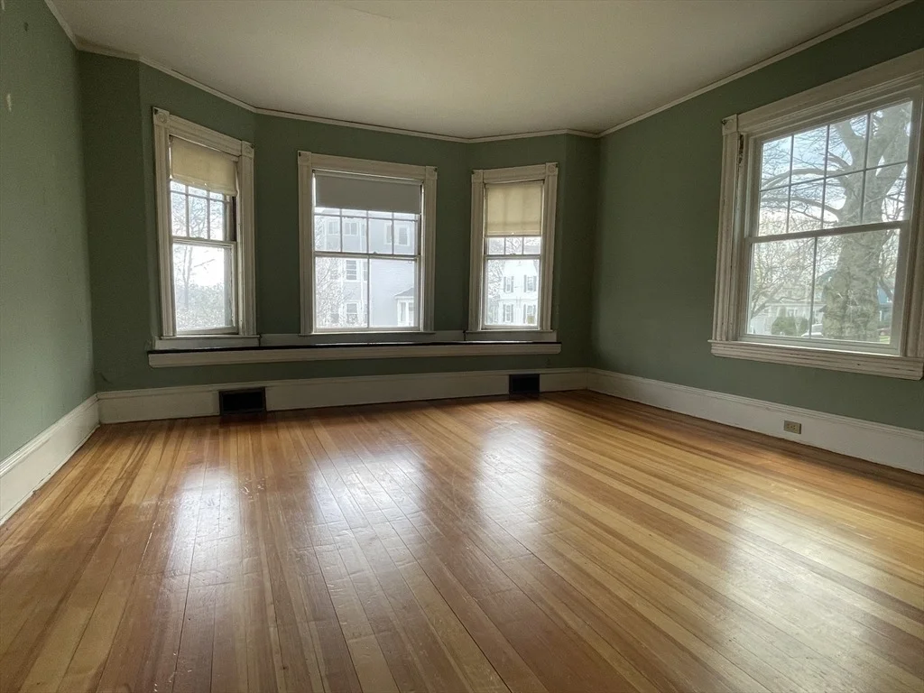 Photo of 16 Barnard Rd