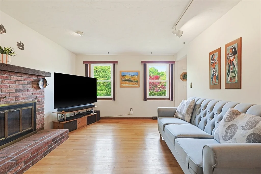 Photo of 218 Hampton Rd