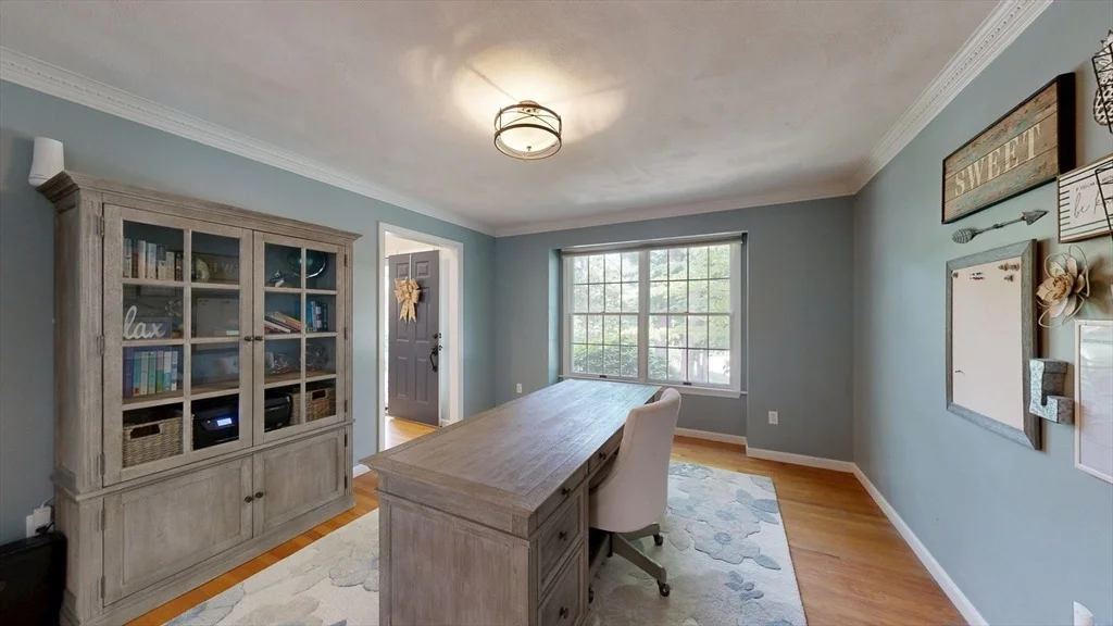 Photo of 4 Burnham Dr
