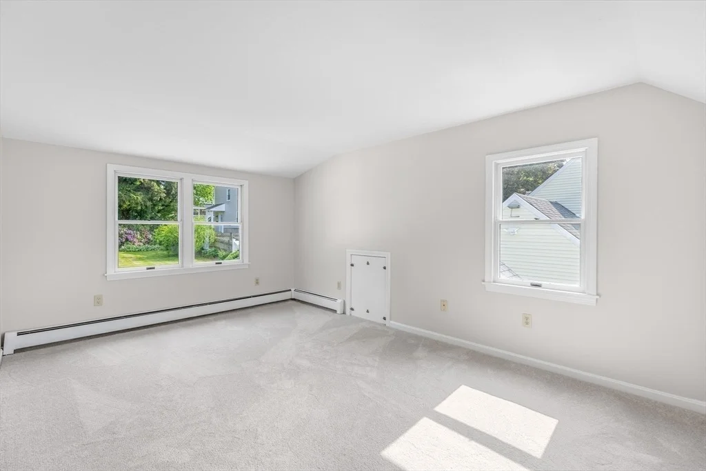 Photo of 273 River St