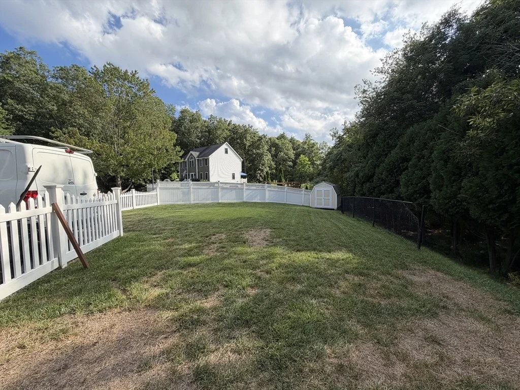 Photo of 25 Winston Cir