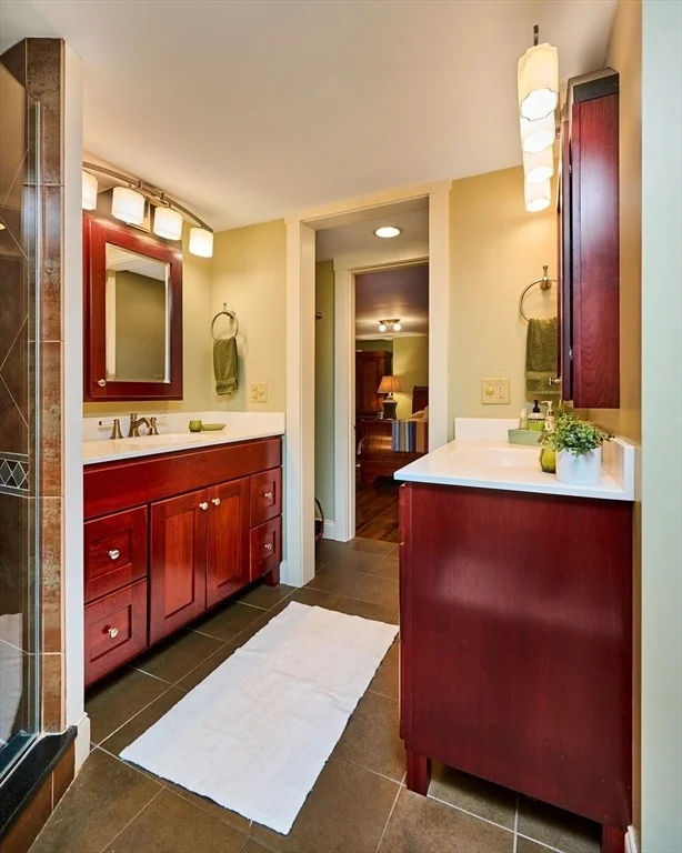 Photo of 120 Hockanum Rd