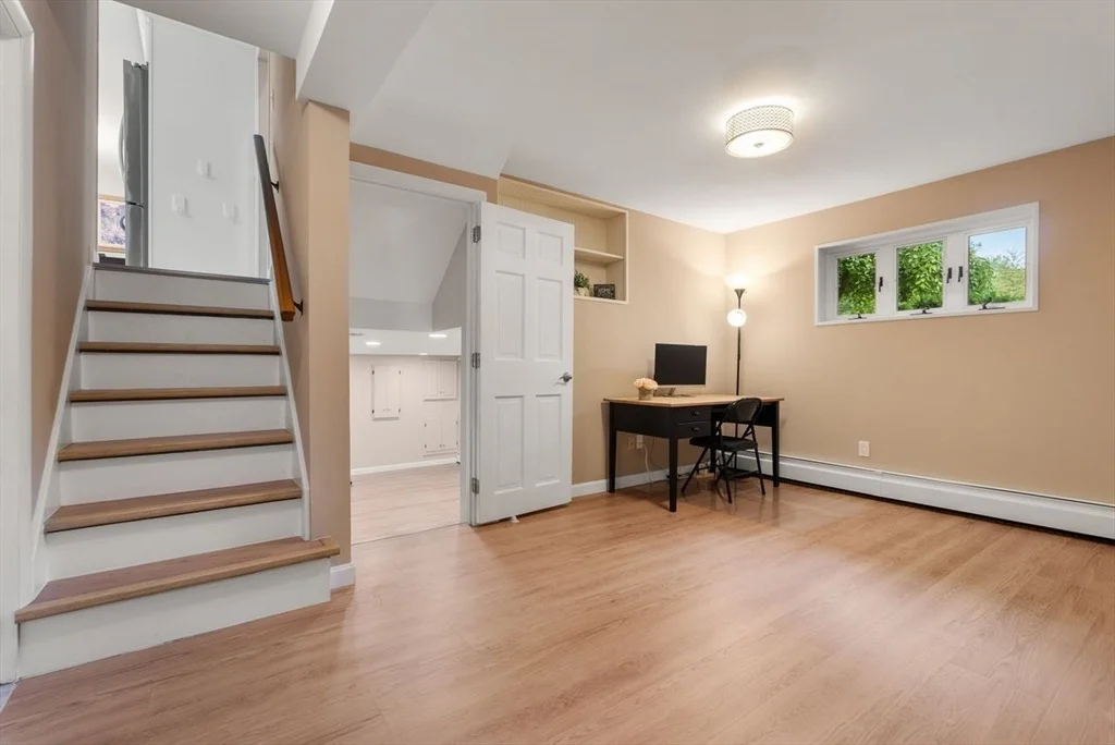Photo of 25 Meadowbrook Road