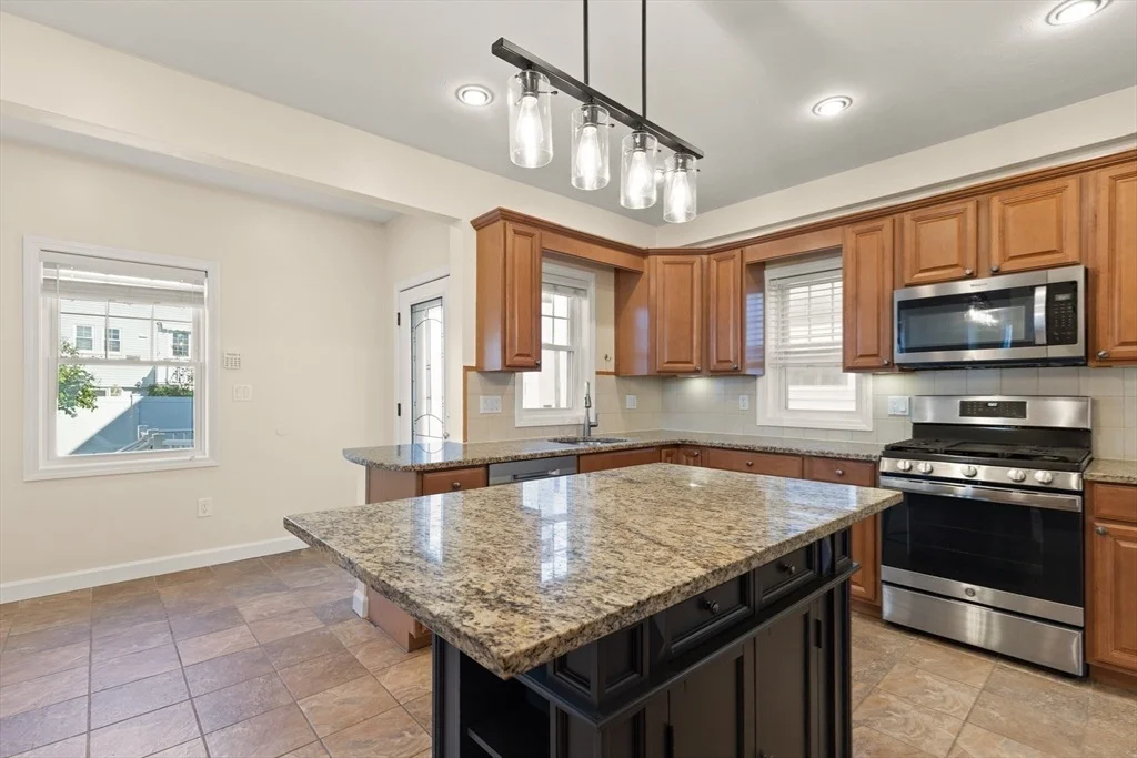 Photo of 34 Maple Avenue