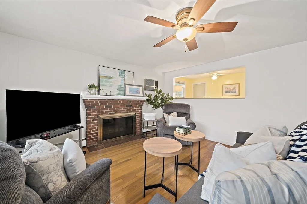 Photo of 38 Roseen Rd