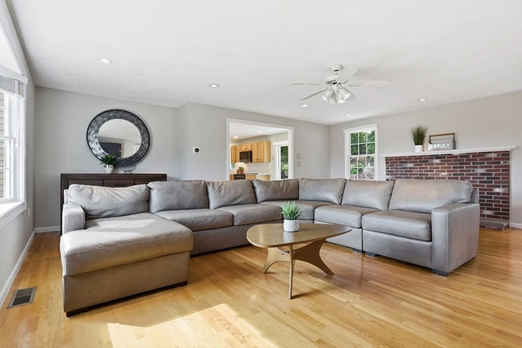 Photo of 44 Raffaele Drive
