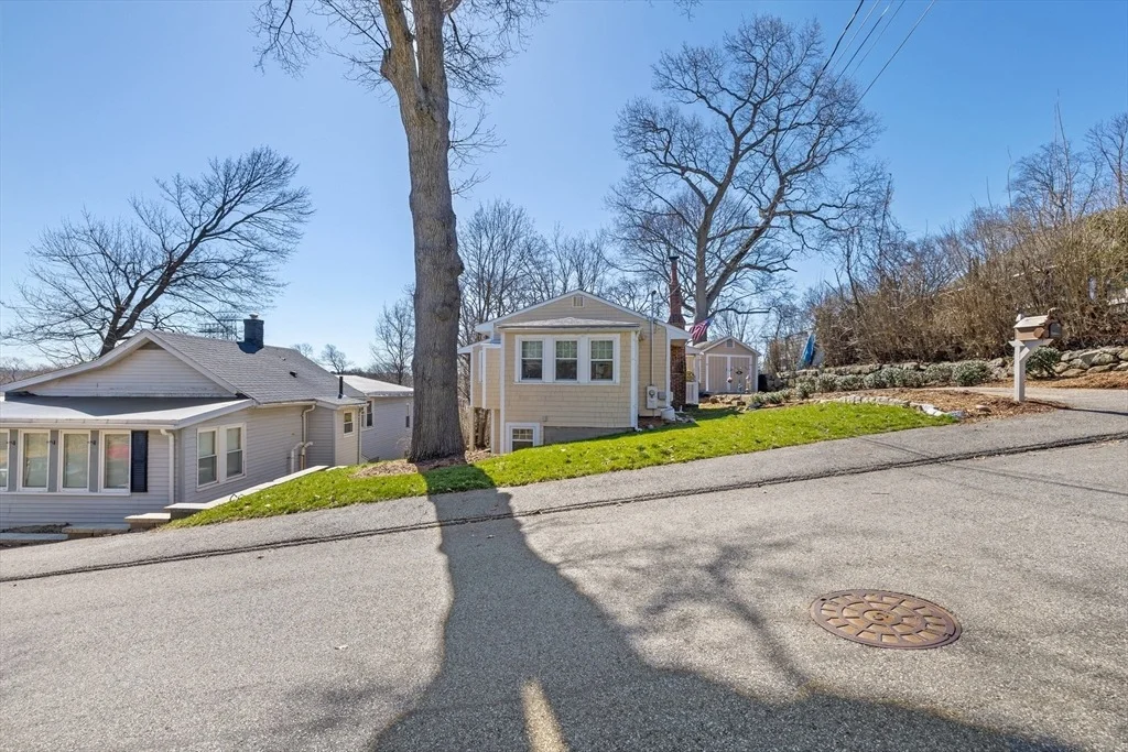 Photo of 129 Audubon Ave