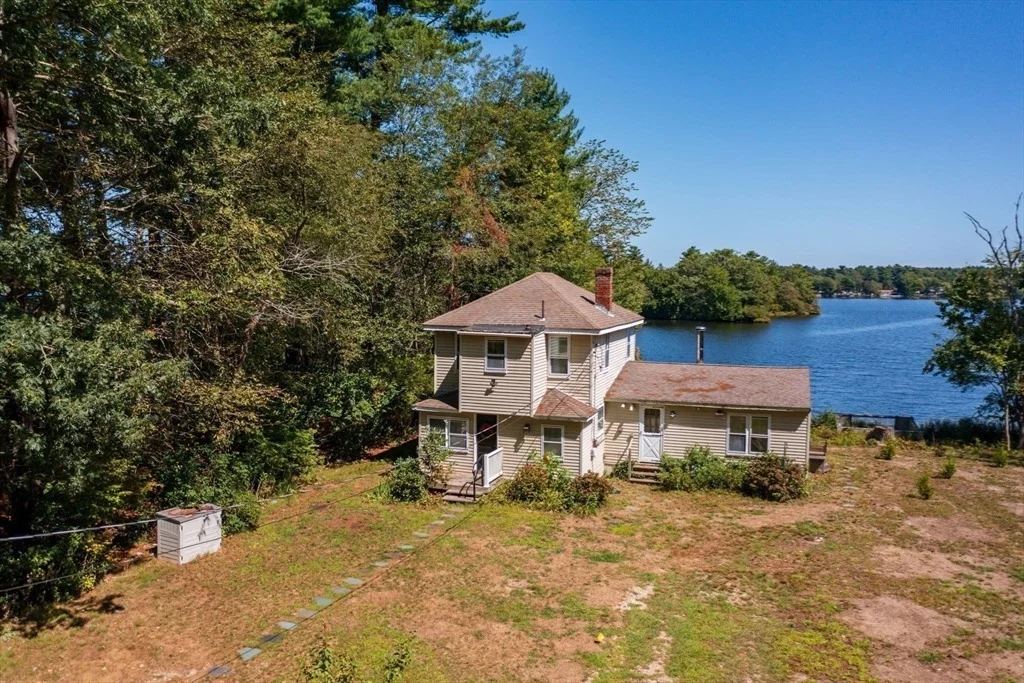 Photo of 166 Pine Grove Ave