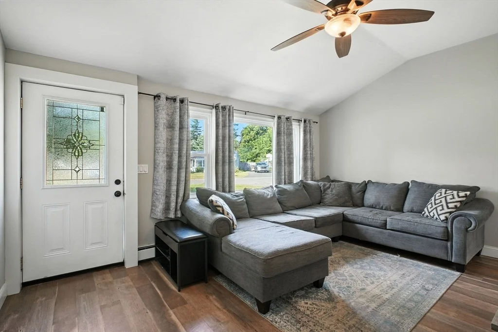 Photo of 19 Harbour Rd