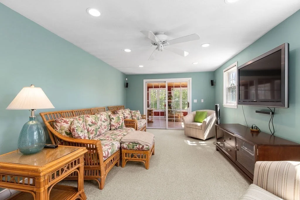 Photo of 71 Pond Ln
