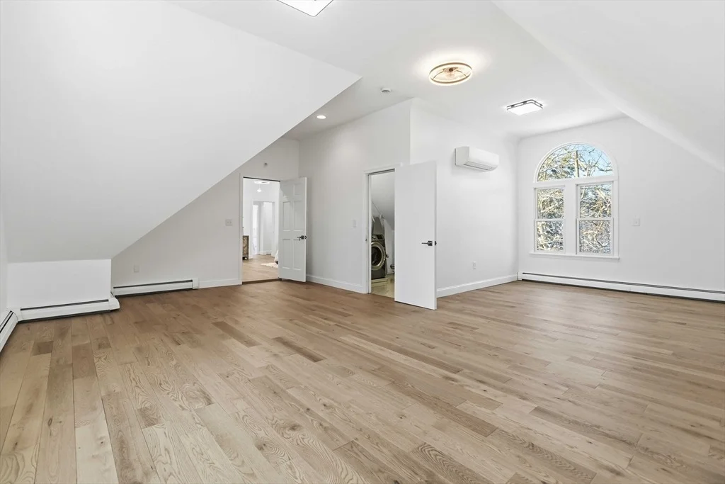 Photo of 183 Gardner St