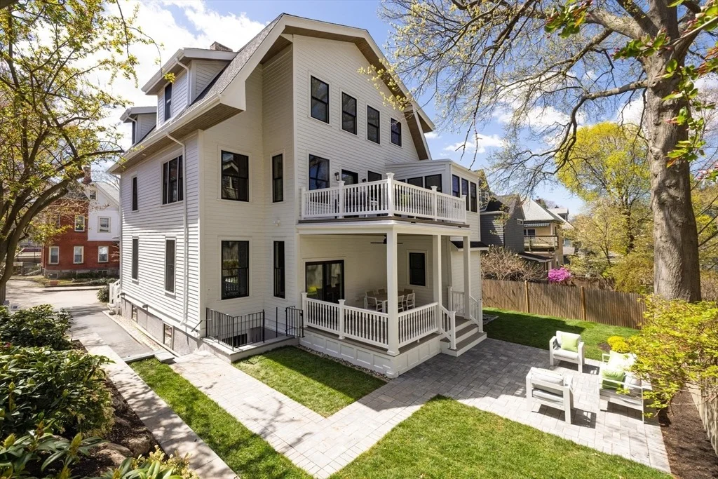 Photo of Unit 1 at 21 Kent Square