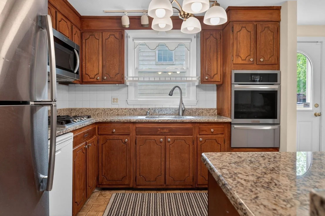 Photo of 46 Grapevine Ave