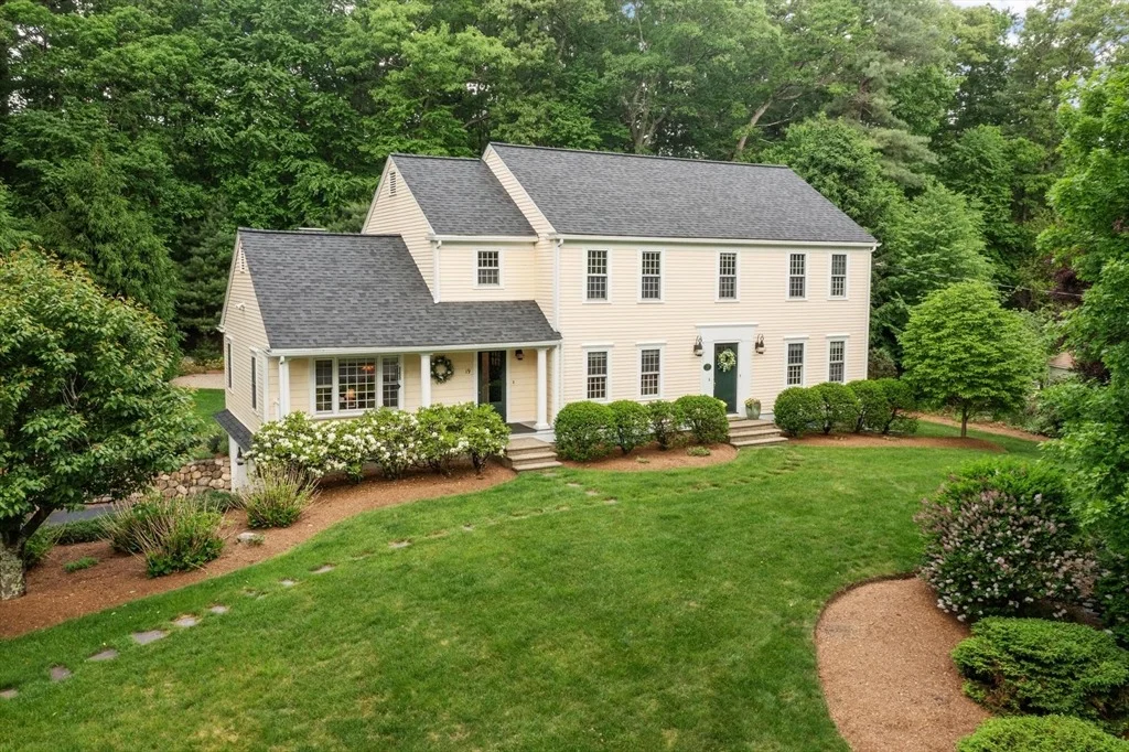 Photo of 19 Lincoln Dr