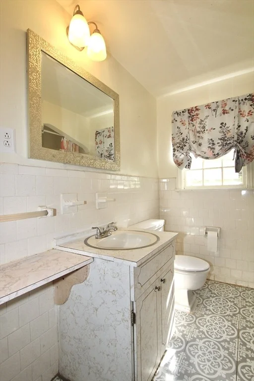 Photo of 34 Calumet Ave