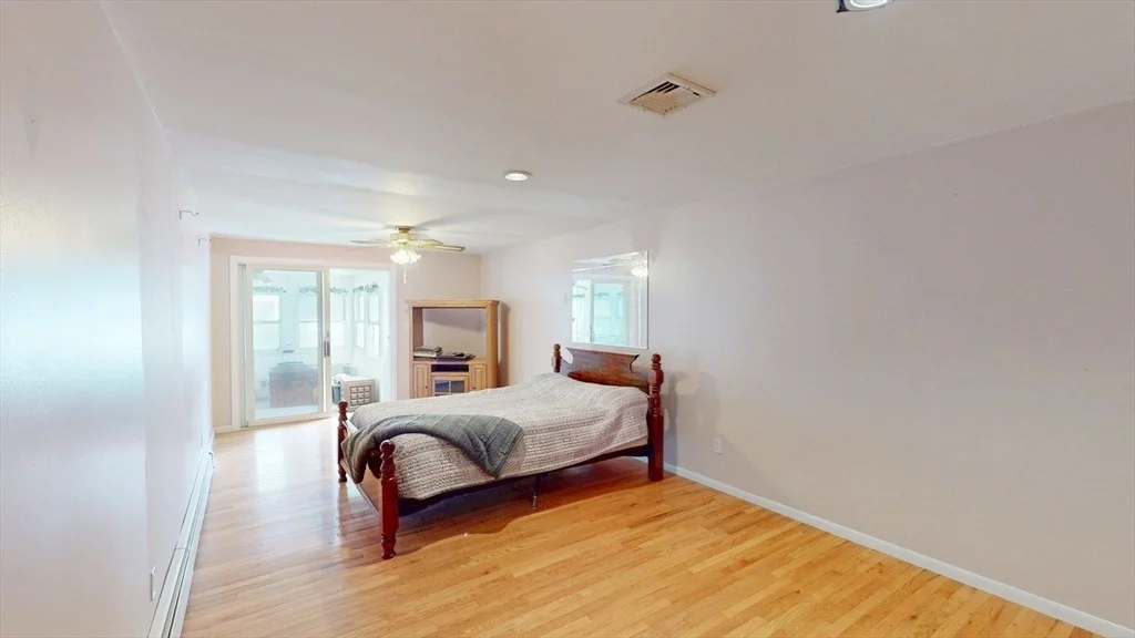 Photo of 8 Vincent Ave