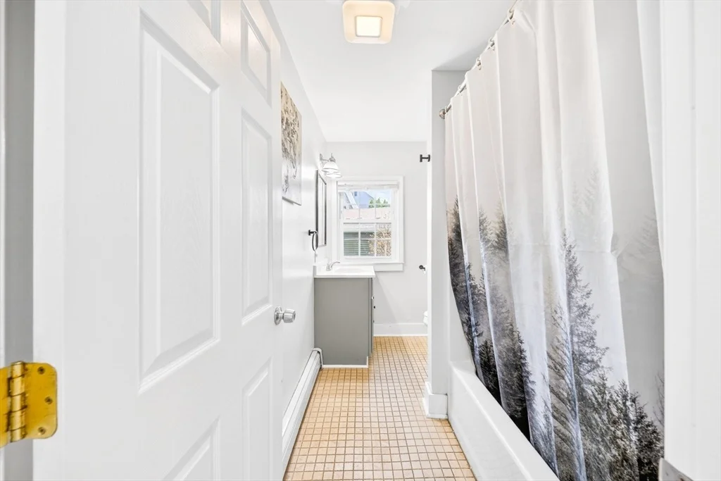 Photo of 84 Fowler Rd