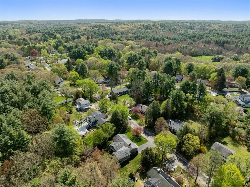Photo of 24 Red Barn Rd