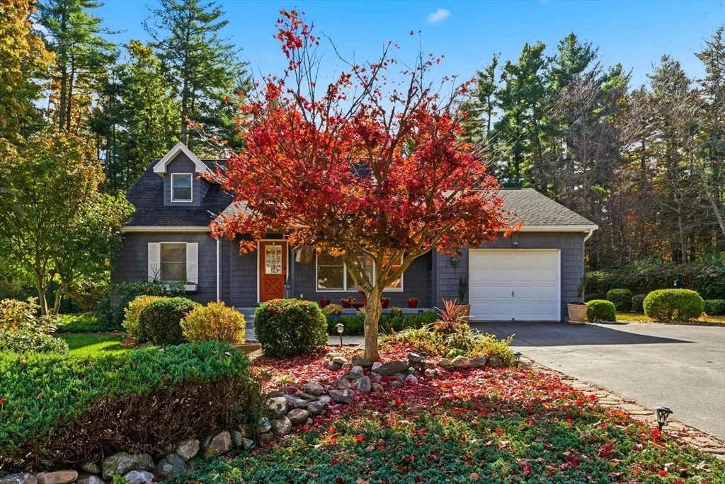 Photo of 6 Emily Ln
