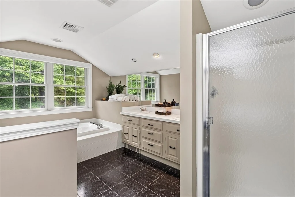 Photo of 9 Hammersmith Dr