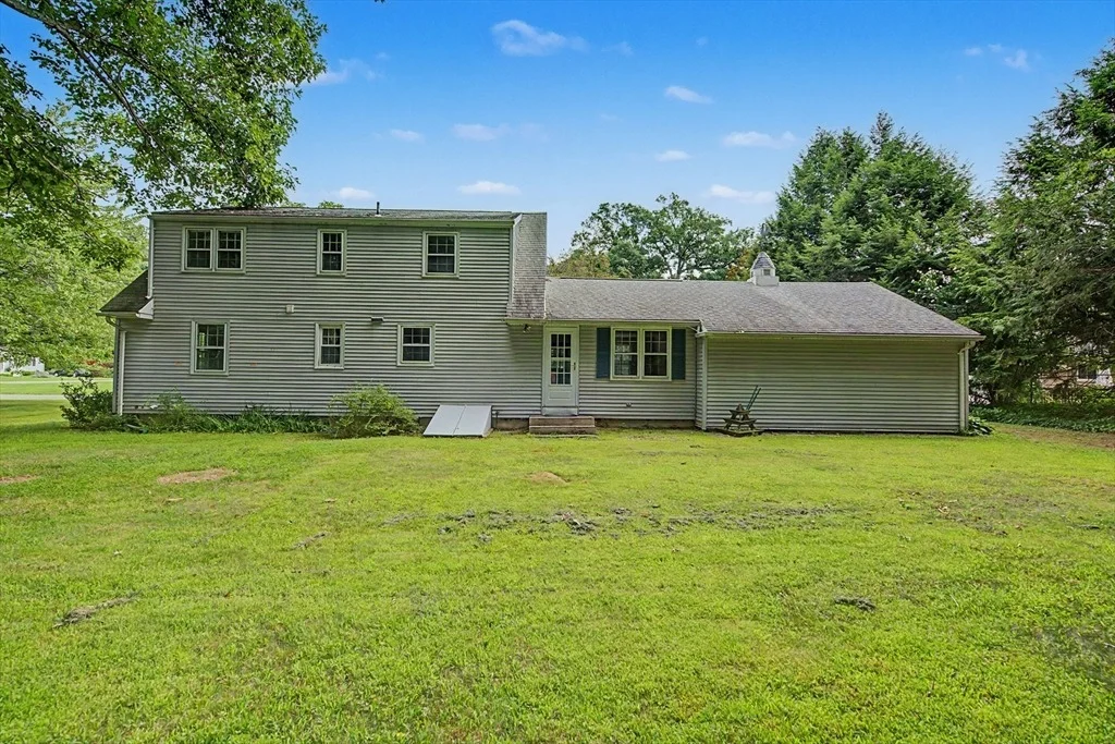Photo of 10 Raymond Dr