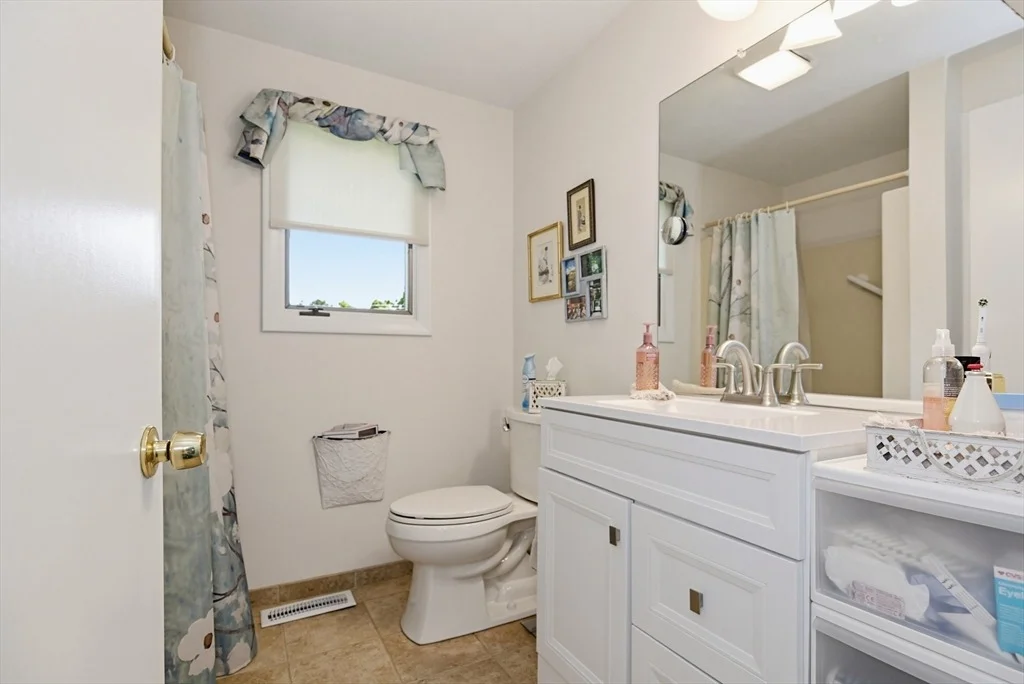 Photo of 19 Glen Dr