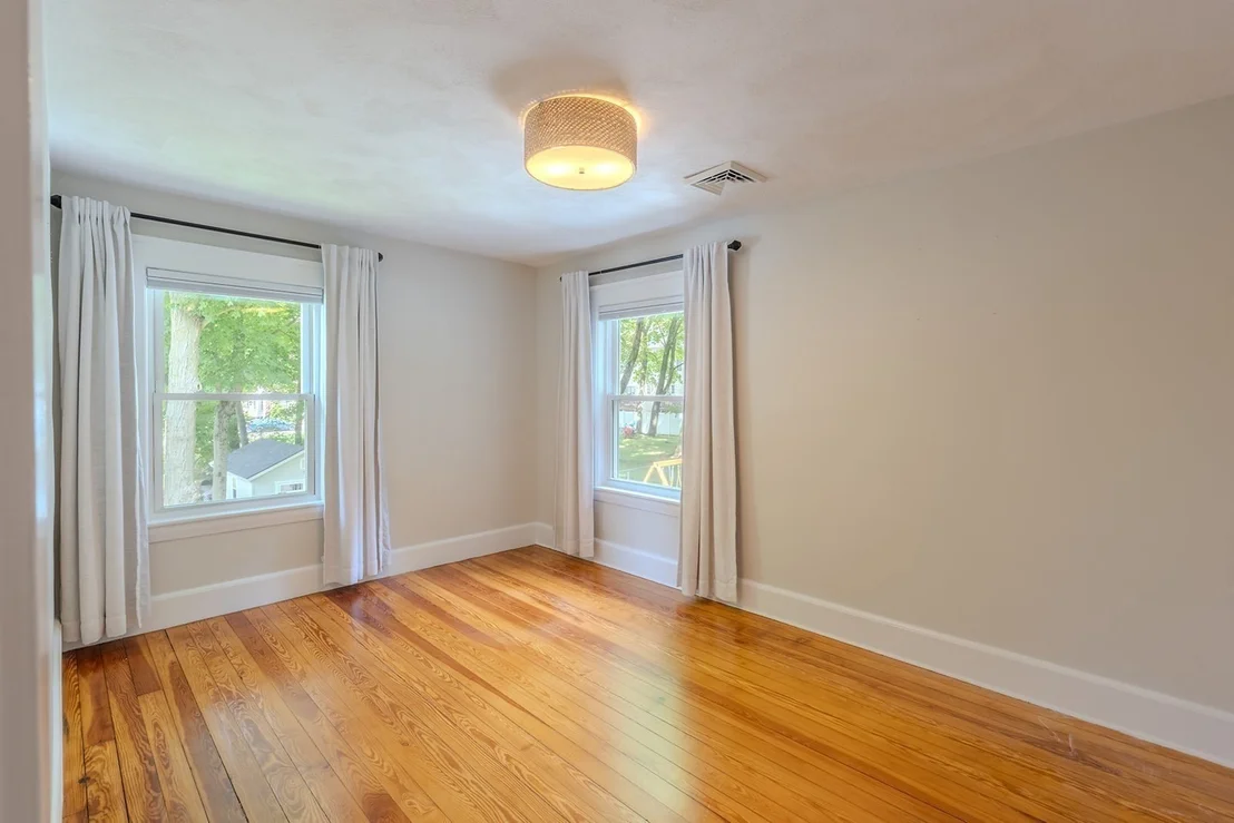 Photo of 144 Salem Street
