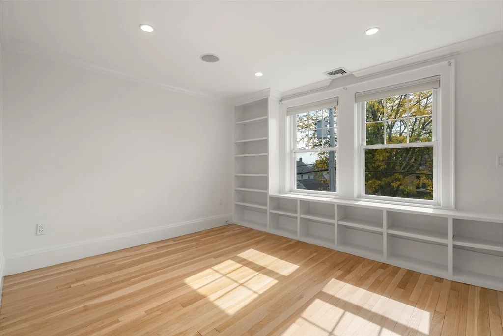 Photo of 152 Bellevue Rd