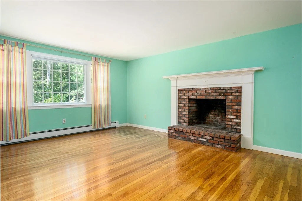 Photo of 61 White Oak Trl