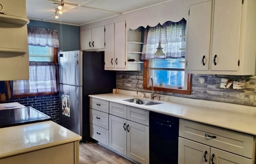 Photo of 44 Wilson Ave