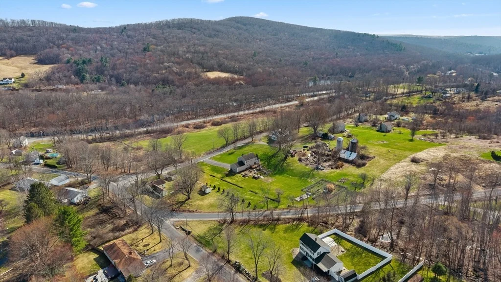 Photo of 30 Old West Warren Rd