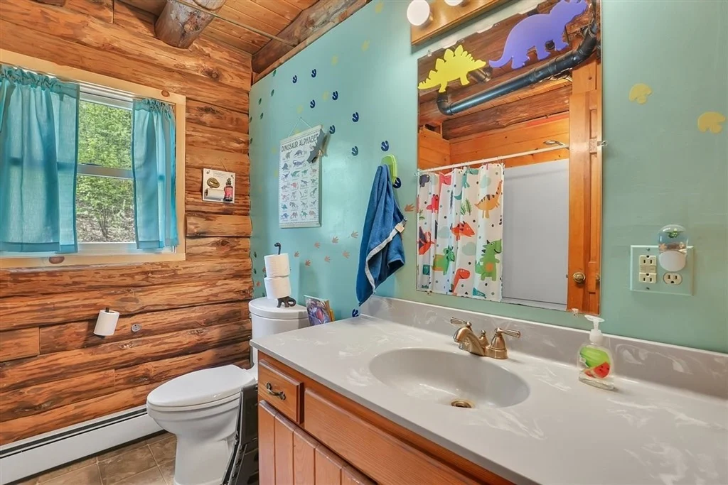 Photo of 41 Woronoco Rd
