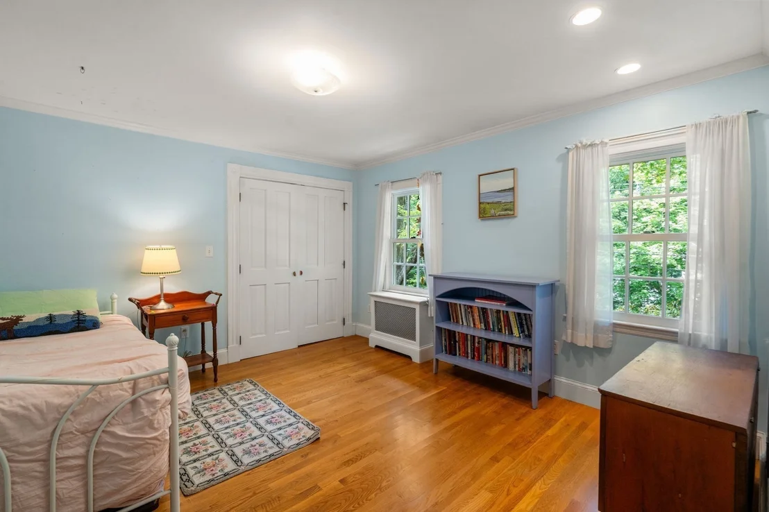 Photo of 270 Concord Rd
