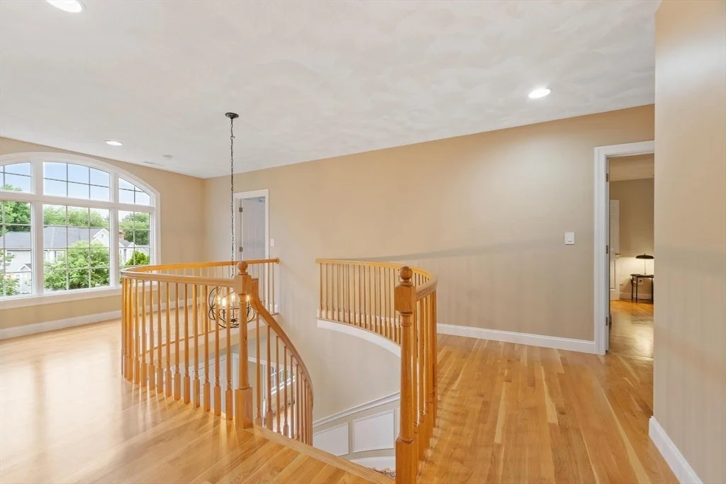 Photo of 33 Nutmeg Ln