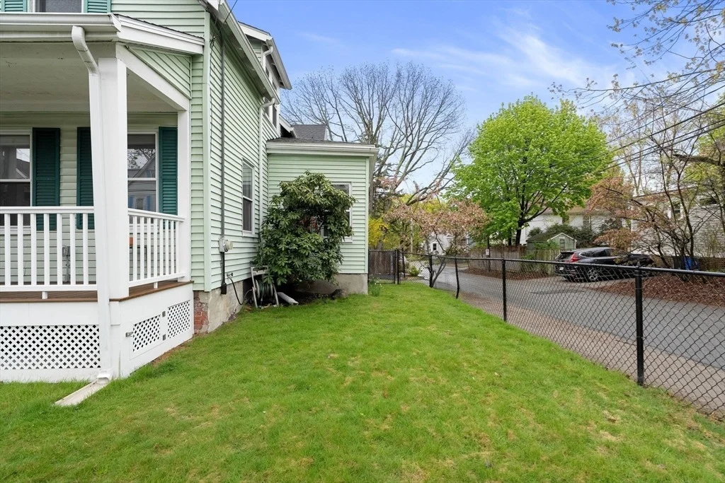 Photo of 53 Henderson St