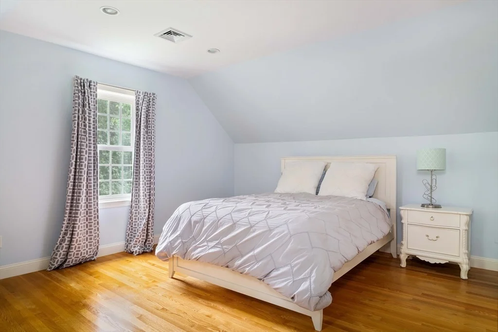 Photo of 38 Fuller Brook Rd