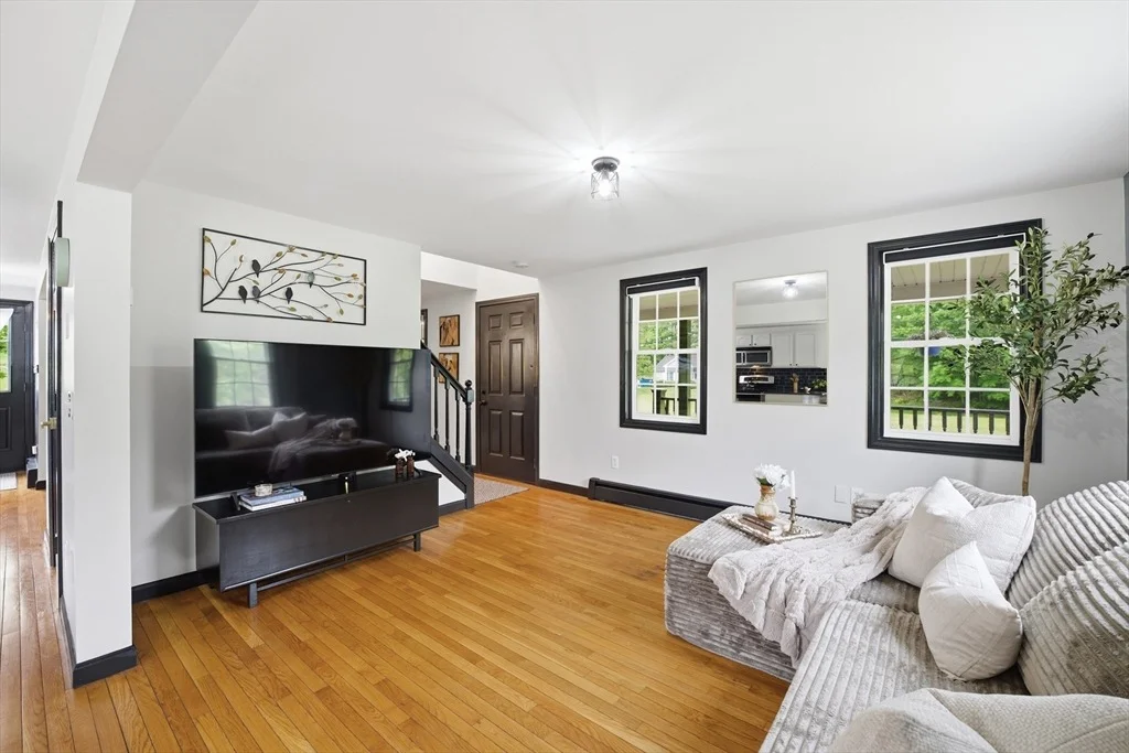 Photo of 308 Brimfield Rd