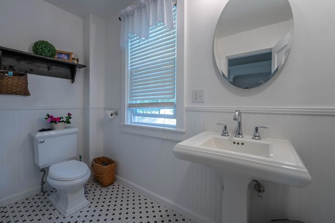 Photo of 55 Akin St