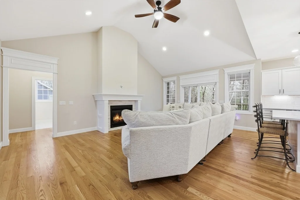 Photo of 28 Sycamore Cir
