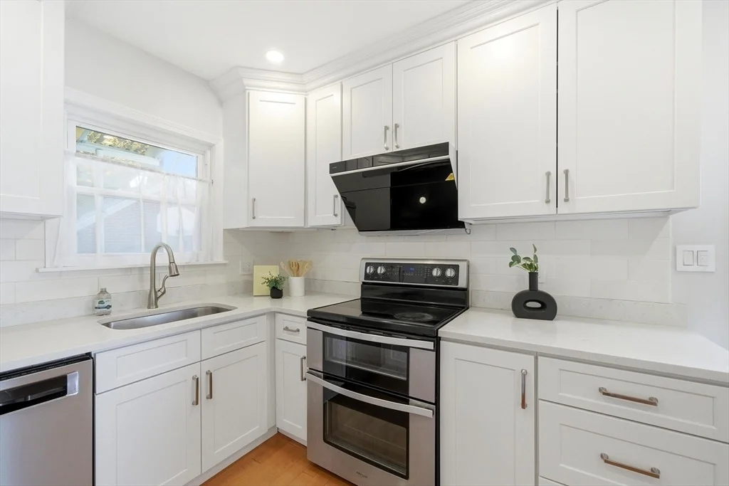 Photo of 75 Tufts St
