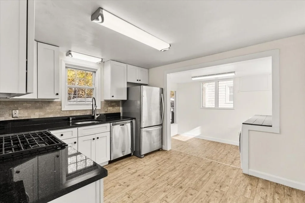 Photo of 922 Centre St