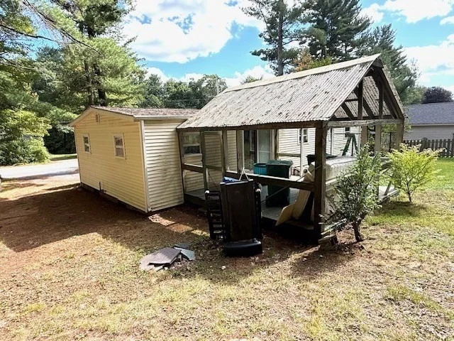 Photo of 334 Wheelwright Rd