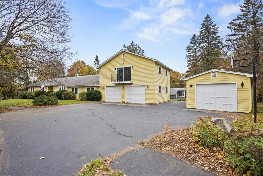 Photo of 8 Hunter Circle