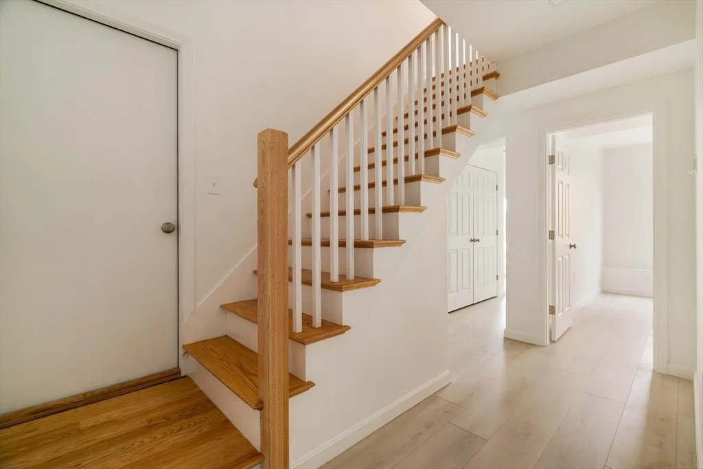 Photo of 391 Sprague St