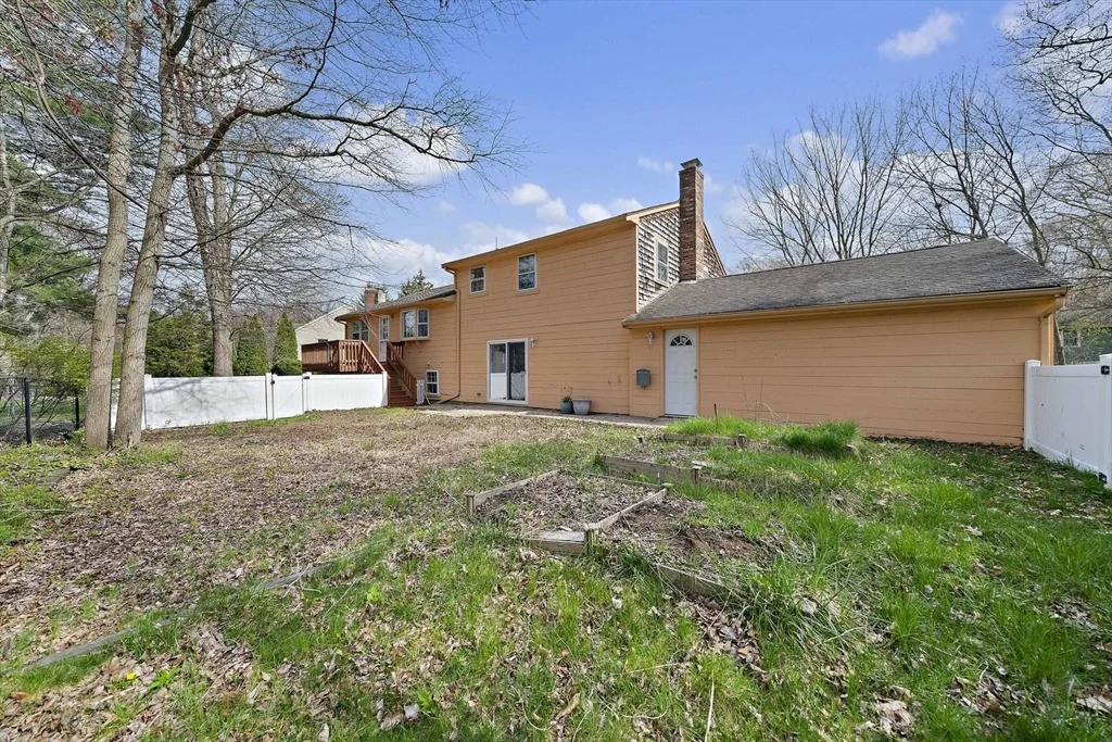 Photo of 84 Poulos Rd