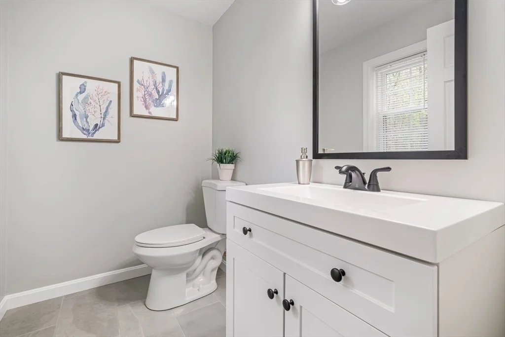 Photo of 118 Oakham Rd