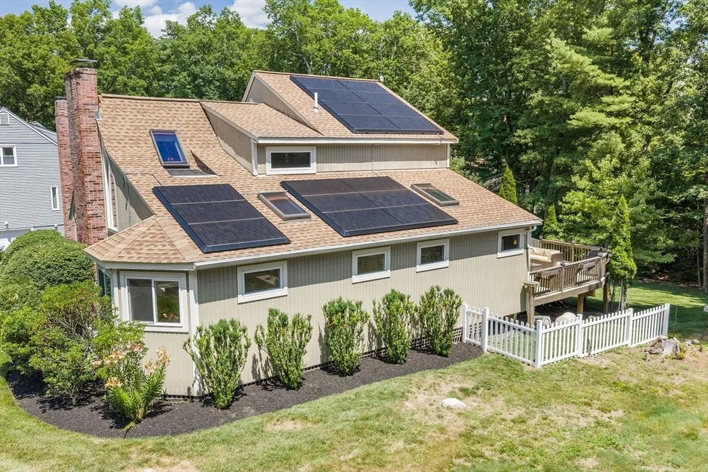Photo of 7 Sherborne Cir