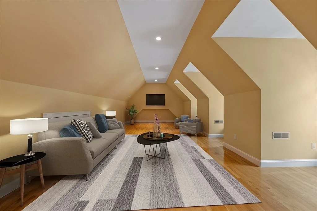 Photo of 19 Whippoorwill Lane